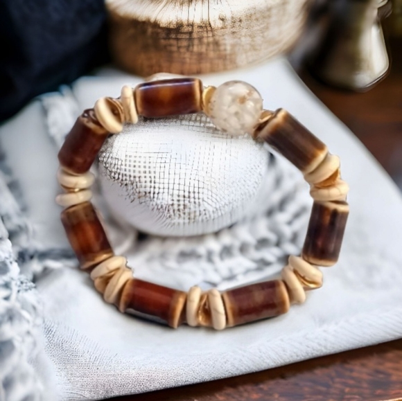 Earth tone beaded Bracelet - Picture 2 of 9